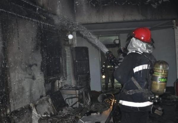 آتش سوزی در کارخانه مواد غذایی در اتوبان کرج ـ قزوین