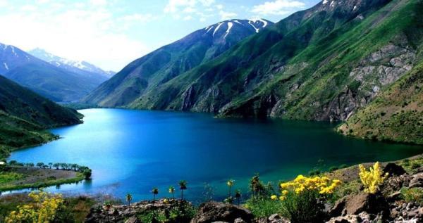 سهم لرستان از صنعت گردشگری بسیار بسیار ناچیز است سهم لرستان از صنعت گردشگری بسیار بسیار ناچیز است