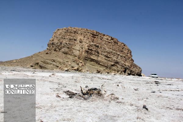 مرثیه شور ، تصاویری بهت آور از شرایط تلخ دریاچه ارومیه!